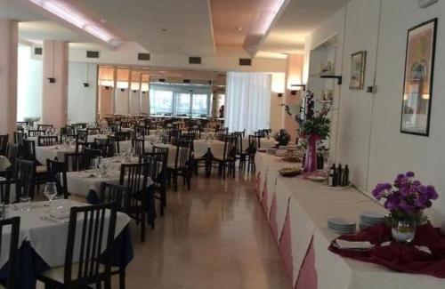Hotel Riviera Nuova Gestione Cattolica Dış mekan fotoğraf